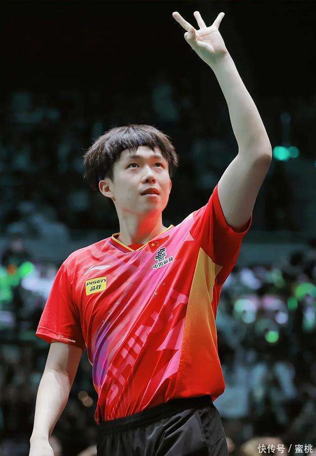 王楚钦3-1力克向鹏展现强大实力，国乒新生代延续强势表现